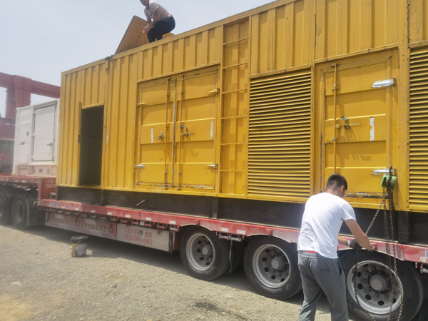玉泉除了负载情况和发动机维护,还有哪些因素会影响 200kw 柴油发电机的油耗?