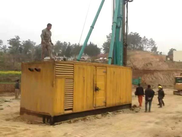 玉泉如何判断水冷式机油散热器密封件是否需要更换？